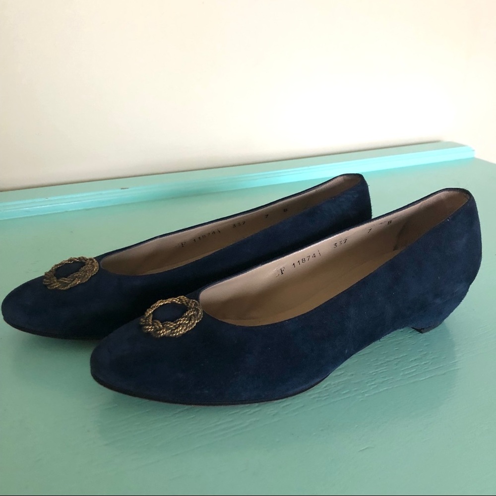 Vintage Salvatore Ferragamo Navy Suede Flats - Picture 7 of 11
